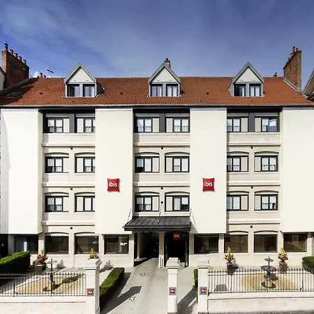 Ibis Centre 3*