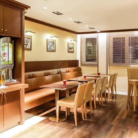 Ibis Centre 3*